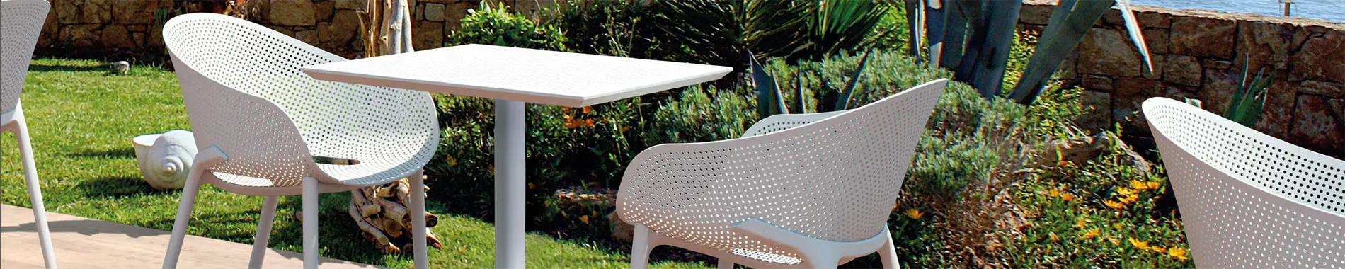 Outdoor furniture from the collection: Polipropilene