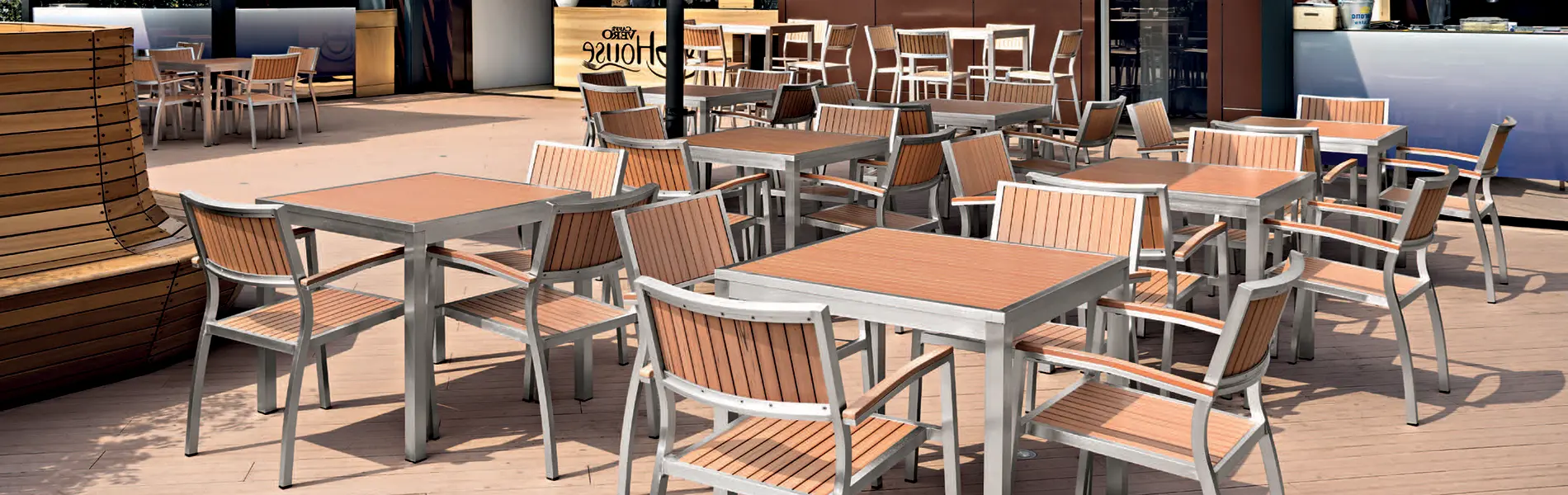 SELECT : outdoor furniture by Contral